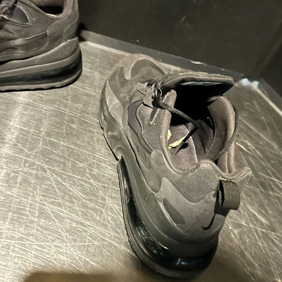 Nike Air Max 270 React - Picture 5 of 13